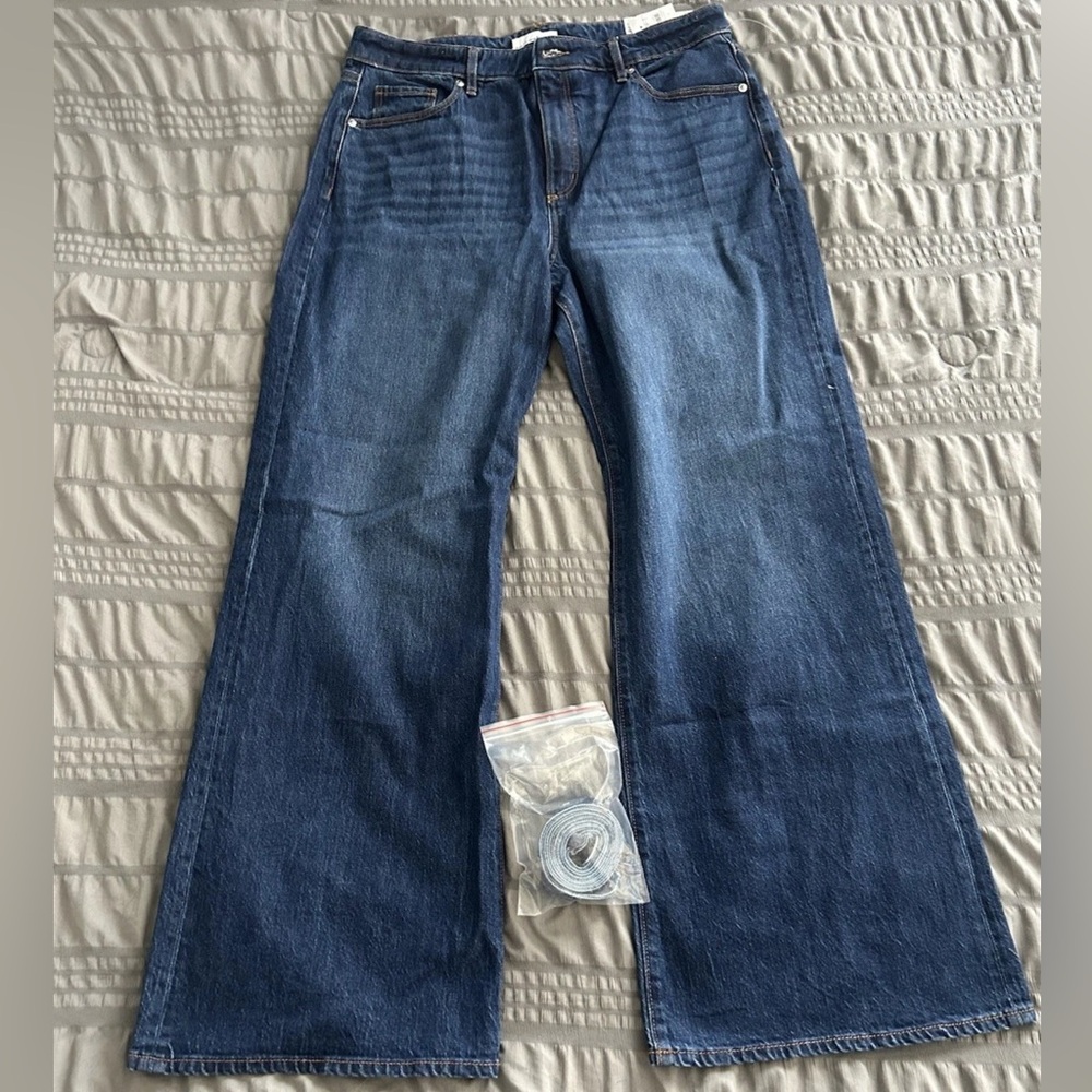 LOFT Curvy The Wide Leg High Rise Belted Jeans 31/12 NWT
